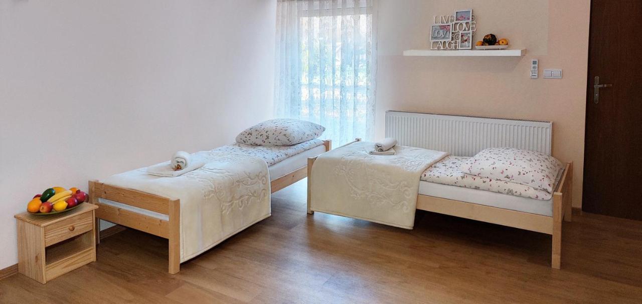 טושין Apartamenty Gorki Male מראה חיצוני תמונה